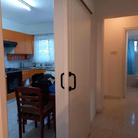 Apartament 2 Bedroom Near Finikoudes *